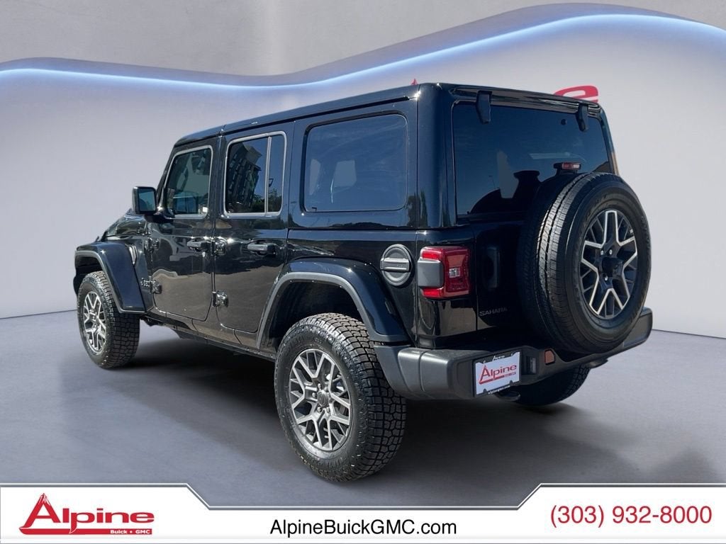 2025 Jeep Wrangler 4-Door Sahara 4x4