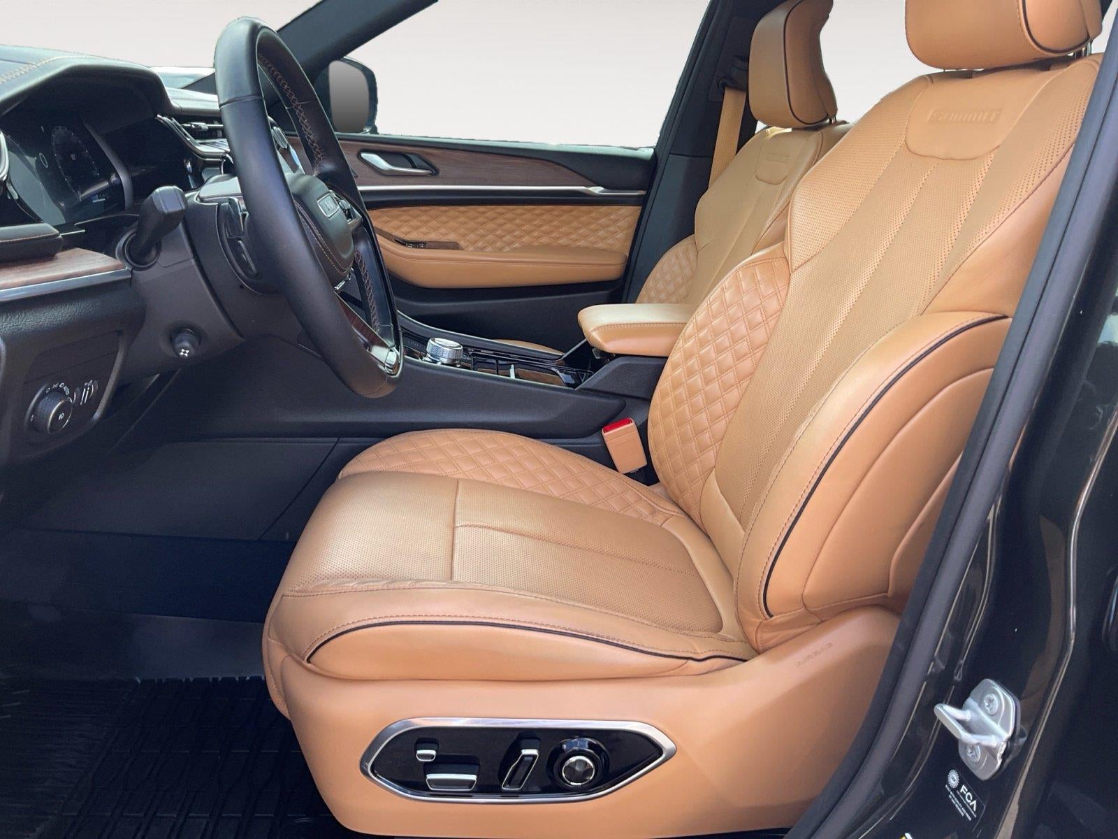 2023 Jeep Grand Cherokee L Summit 4x4