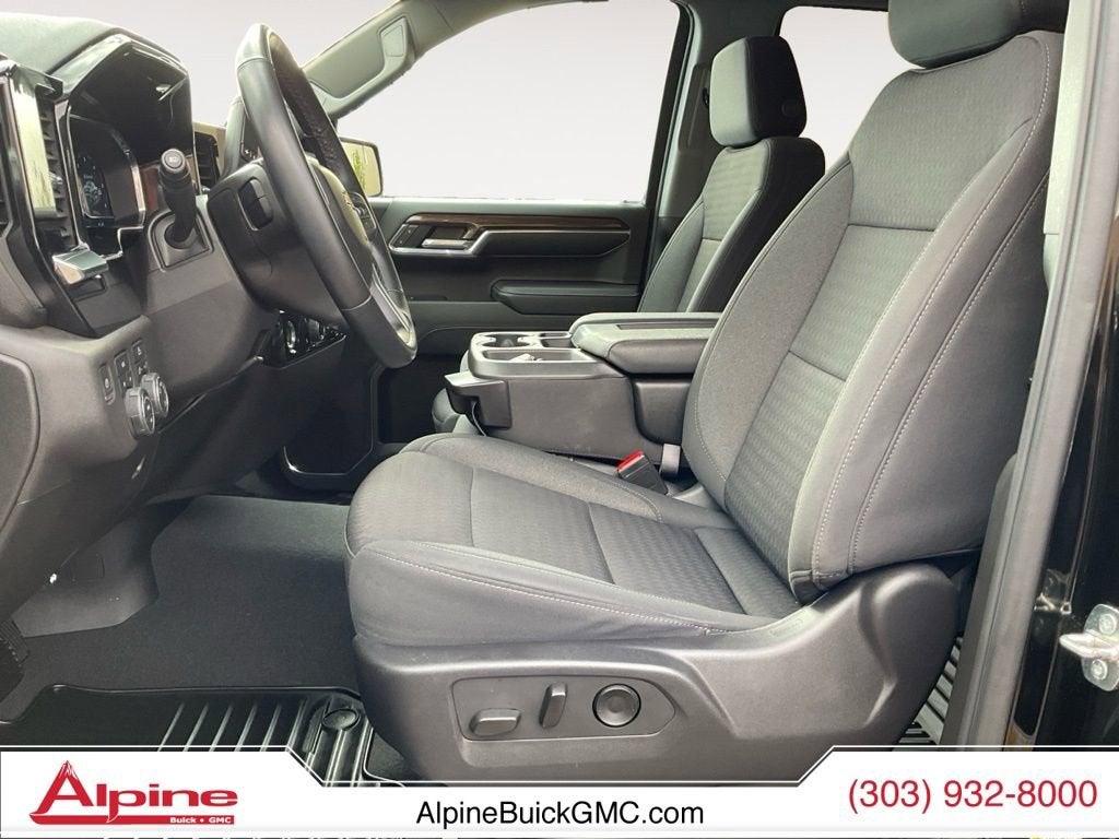 2023 Chevrolet Silverado 1500 LT (2FL)