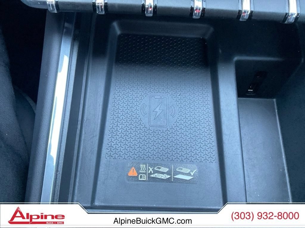 2024 GMC Acadia Elevation