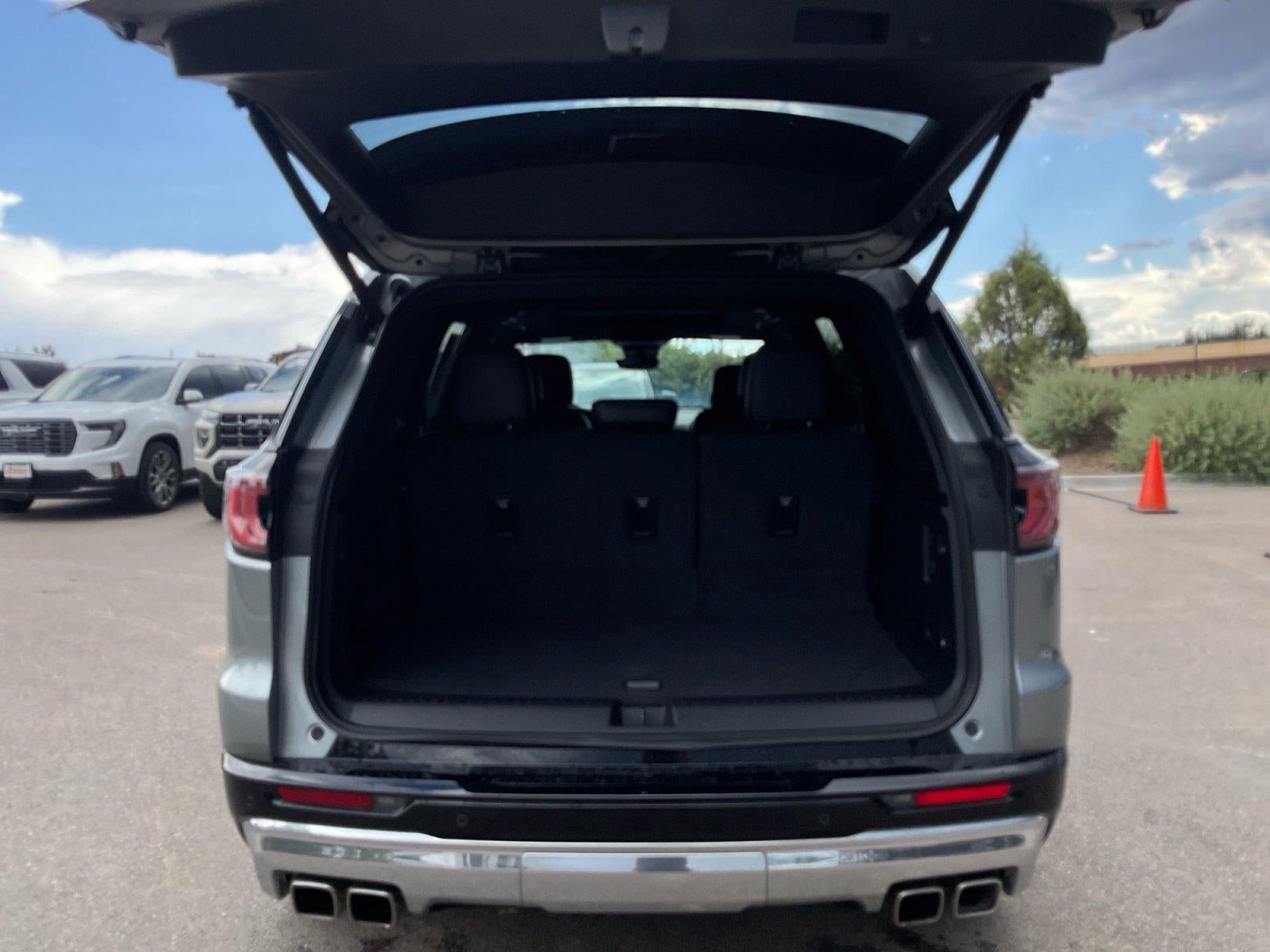 2024 GMC Acadia Denali