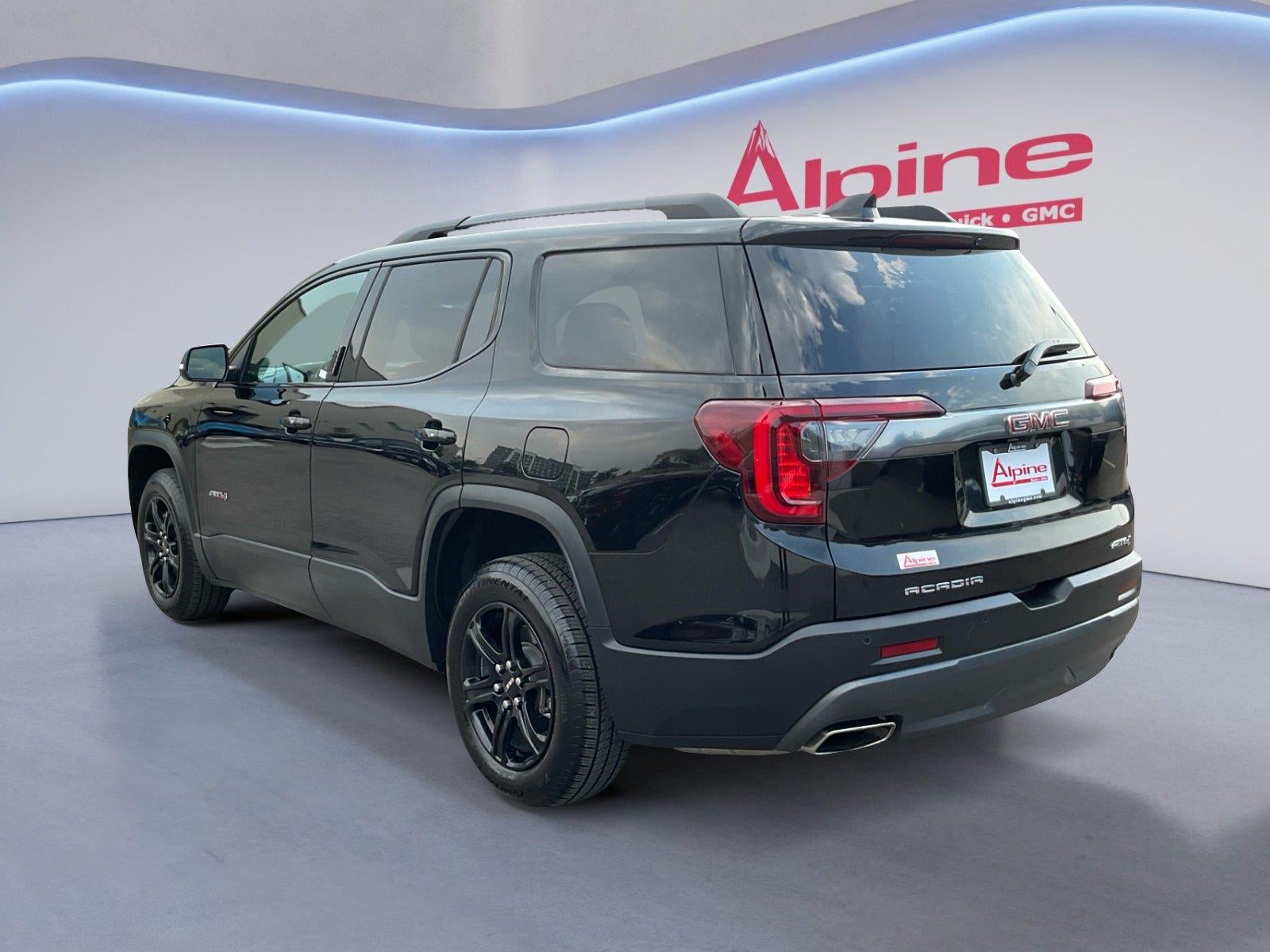 2021 GMC Acadia AT4