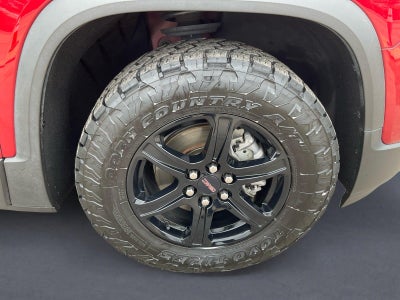 2022 GMC Acadia AT4