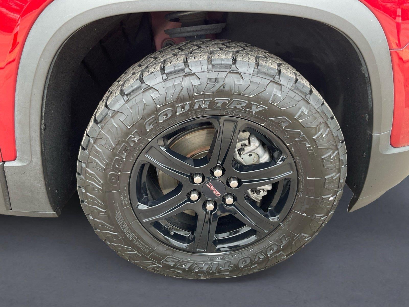 2022 GMC Acadia AT4