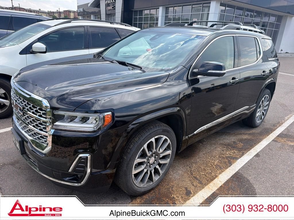 2023 GMC Acadia Denali