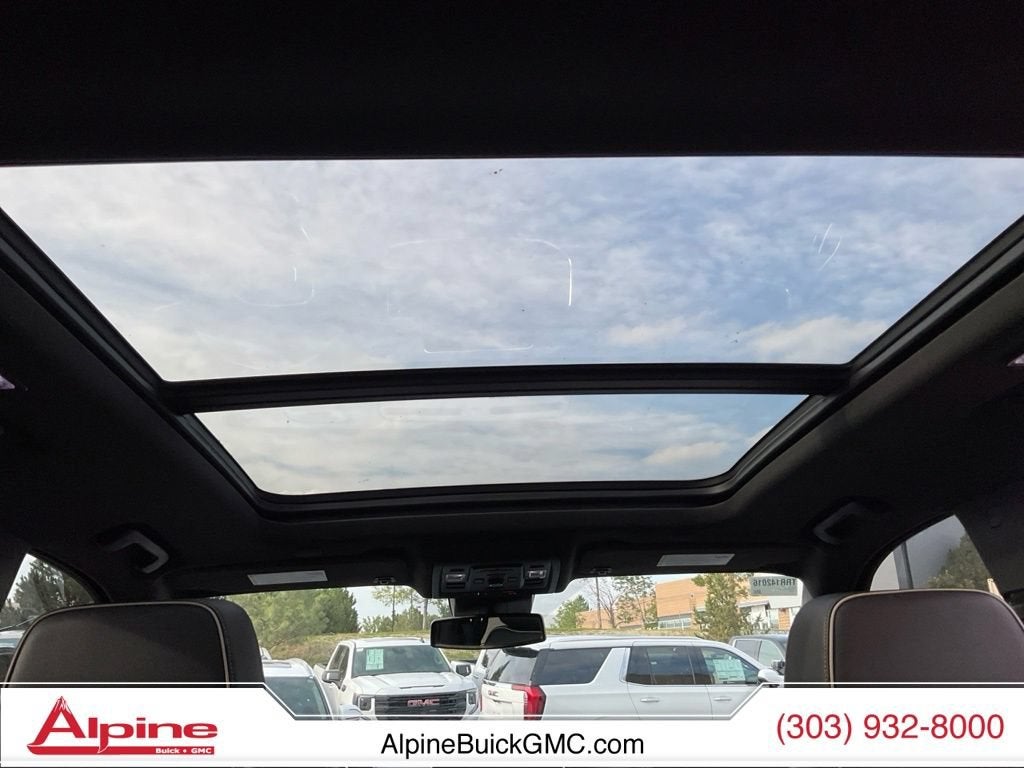 2024 GMC Yukon SLT