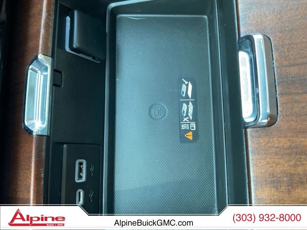 2023 GMC Yukon Denali Ultimate