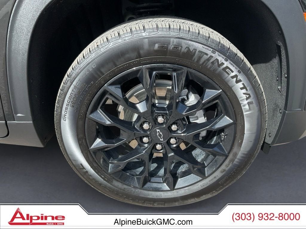 2024 Chevrolet Traverse LT