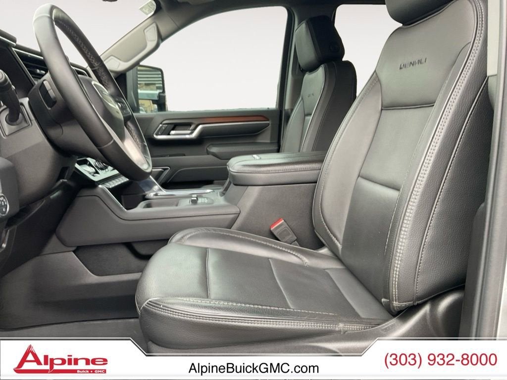 2025 GMC Sierra 3500 HD Denali