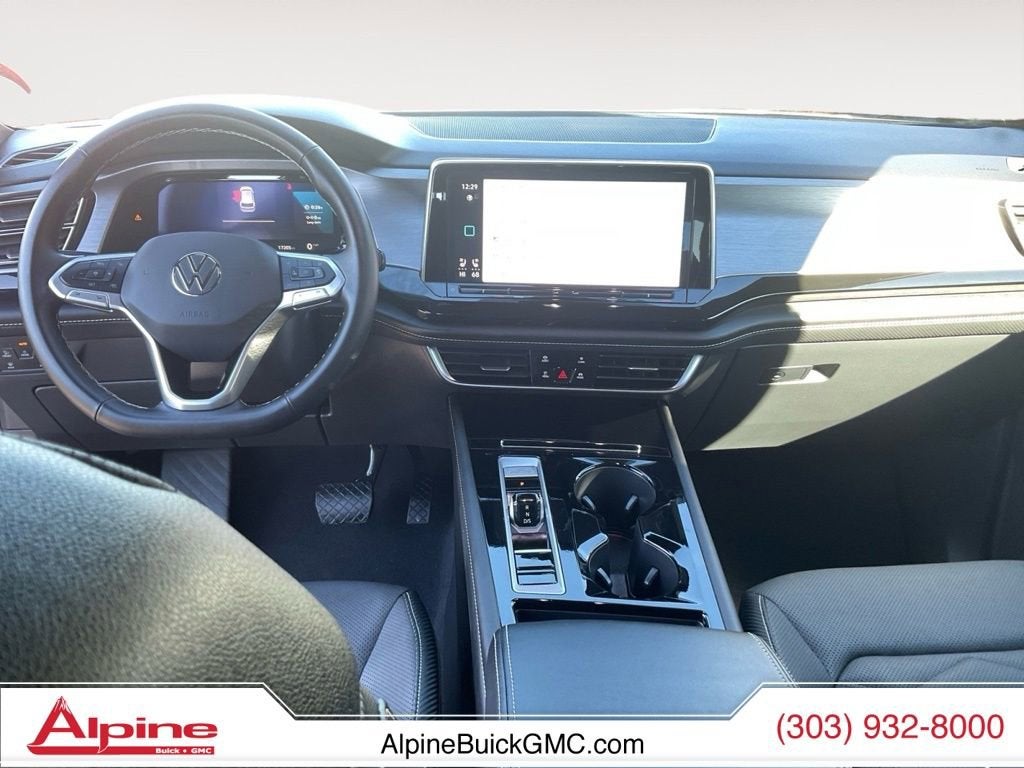 2025 Volkswagen Atlas Cross Sport 2.0T SE w/Technology