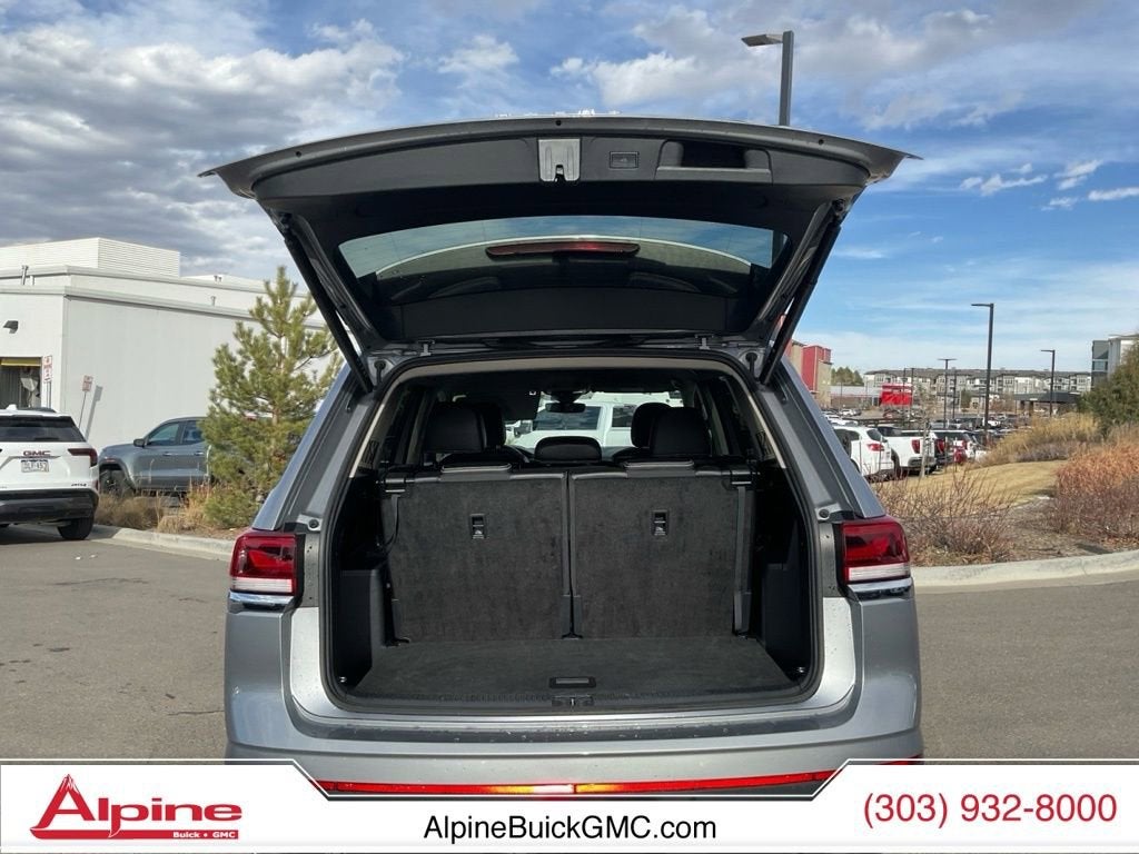 2025 Volkswagen Atlas 2.0T SE w/Technology