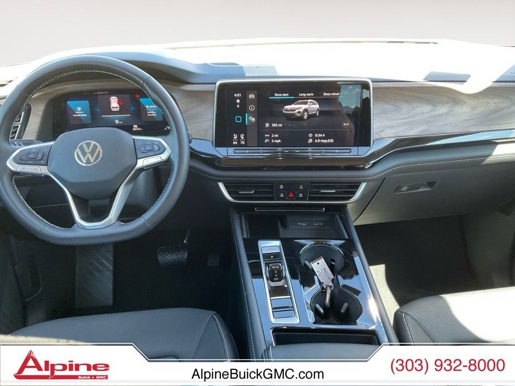 2025 Volkswagen Atlas 2.0T SE w/Technology