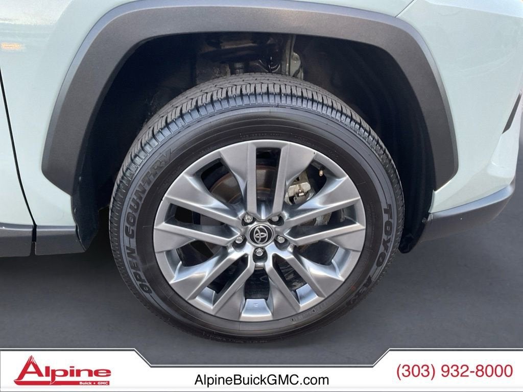 2023 Toyota RAV4 XLE Premium