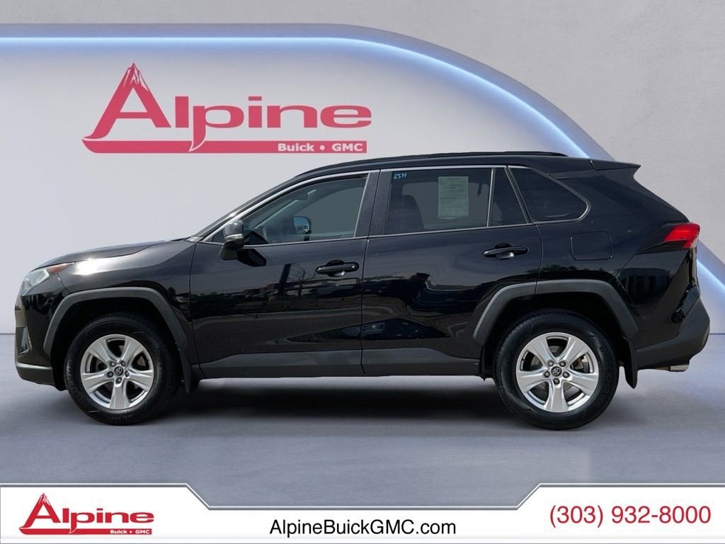 2020 Toyota RAV4 XLE