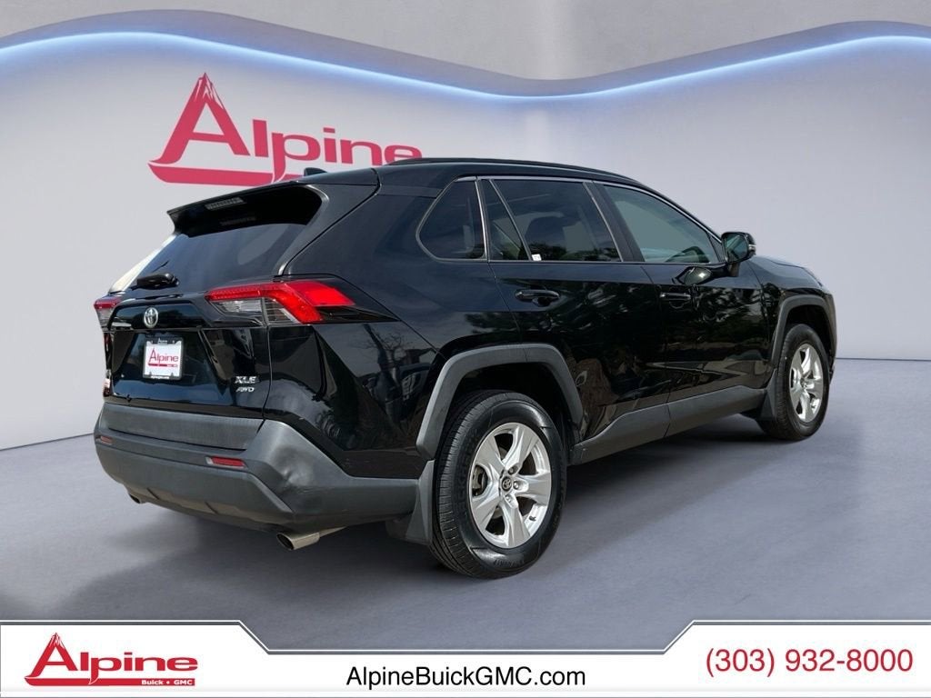2020 Toyota RAV4 XLE