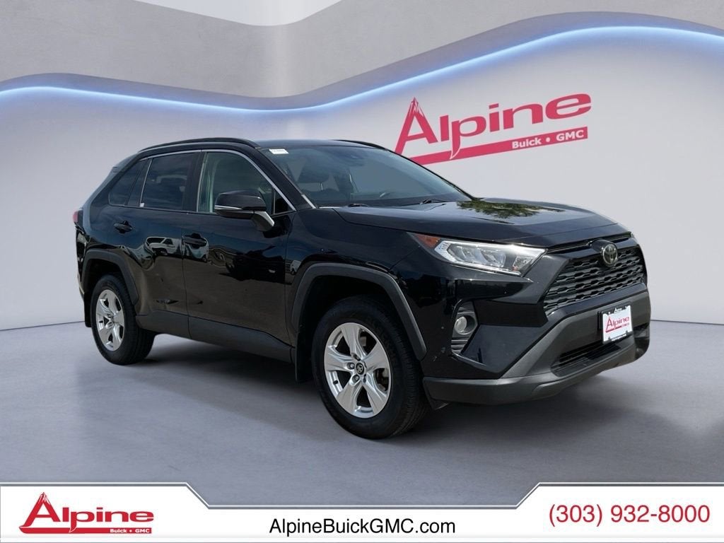 2020 Toyota RAV4 XLE