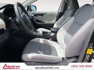 2020 Toyota RAV4 XLE