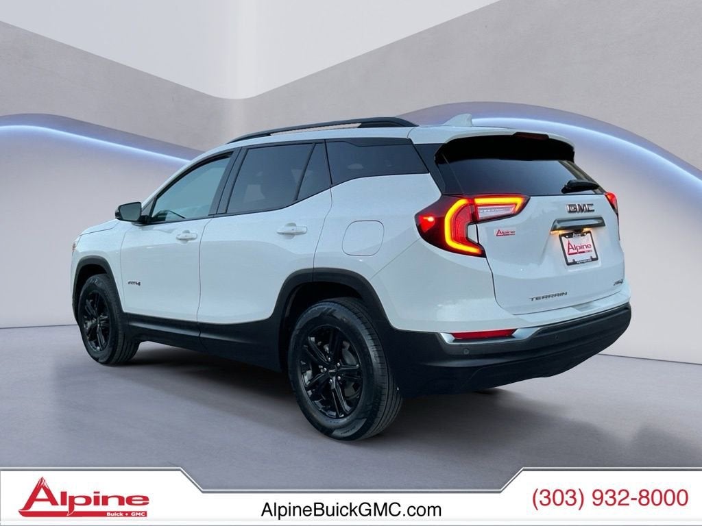 2024 GMC Terrain AT4