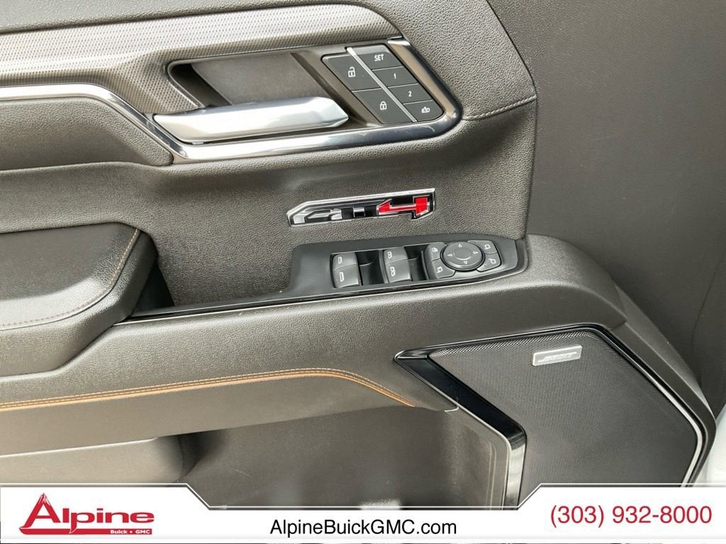 2024 GMC Sierra 1500 AT4