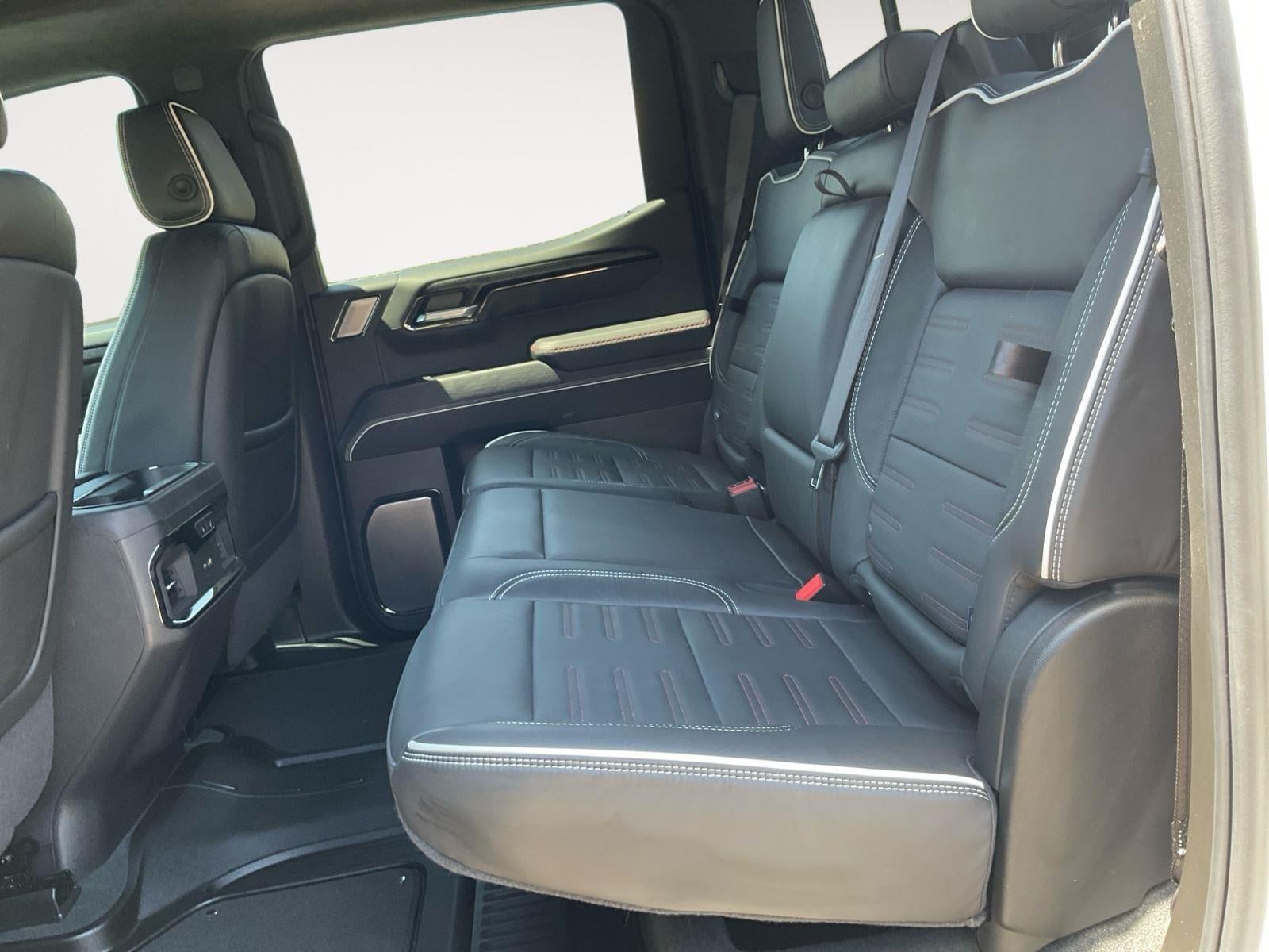 2025 GMC Sierra 1500 AT4X