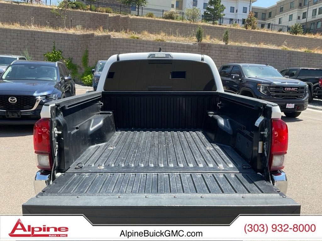 2022 Toyota Tacoma 4WD SR