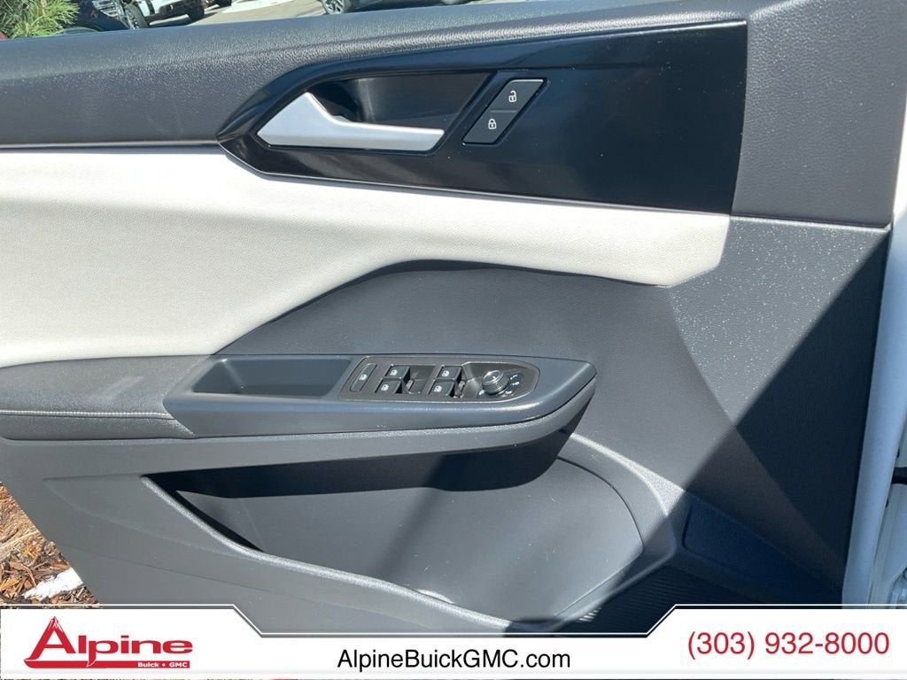 2025 Volkswagen Taos S