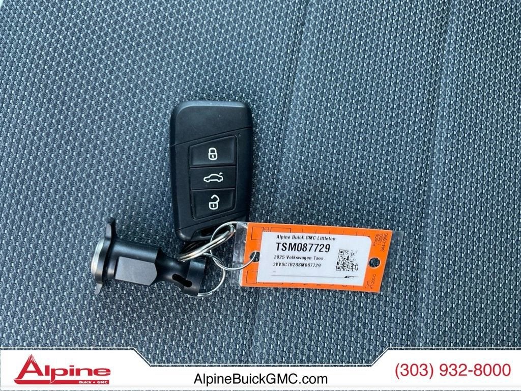 2025 Volkswagen Taos S