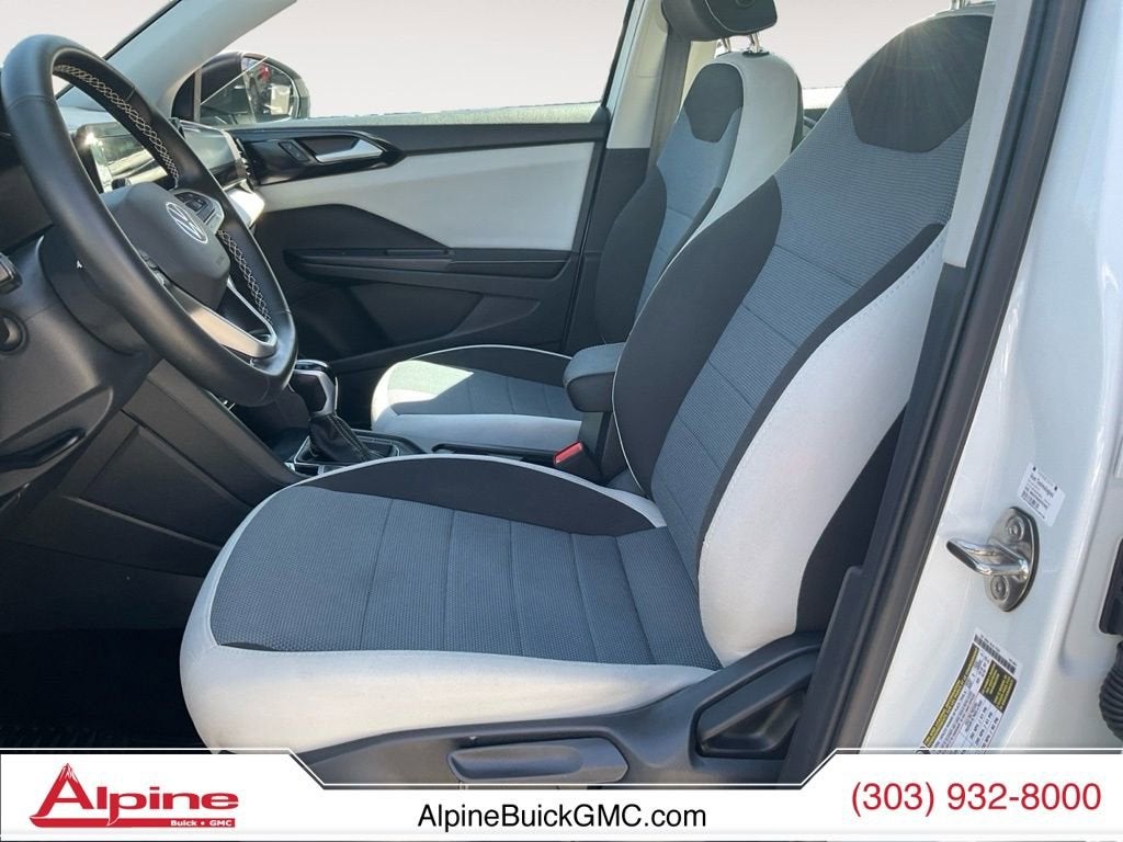 2025 Volkswagen Taos S