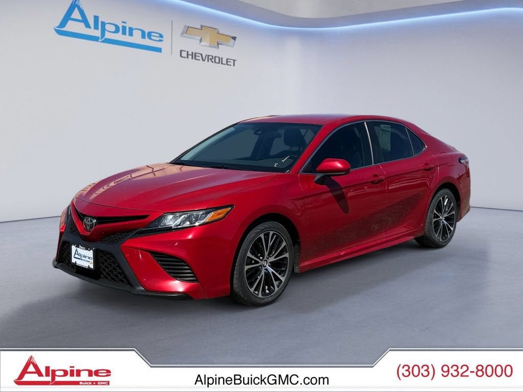 2020 Toyota Camry SE