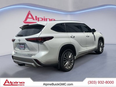 2025 Toyota Highlander Platinum