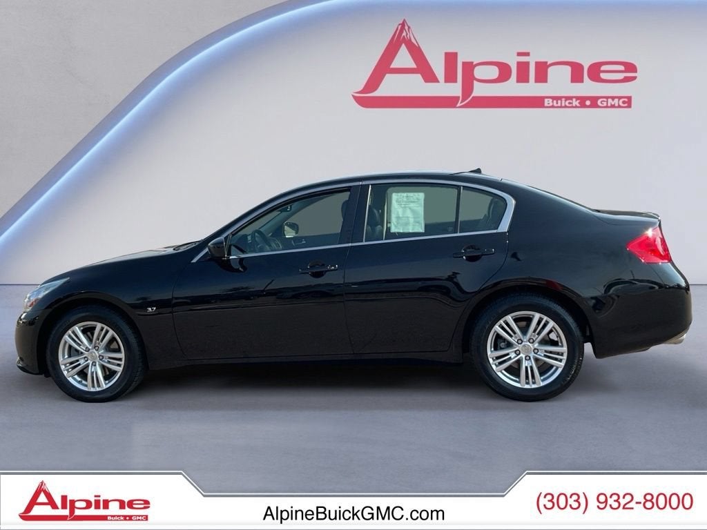 2015 INFINITI Q40 4dr Sdn AWD