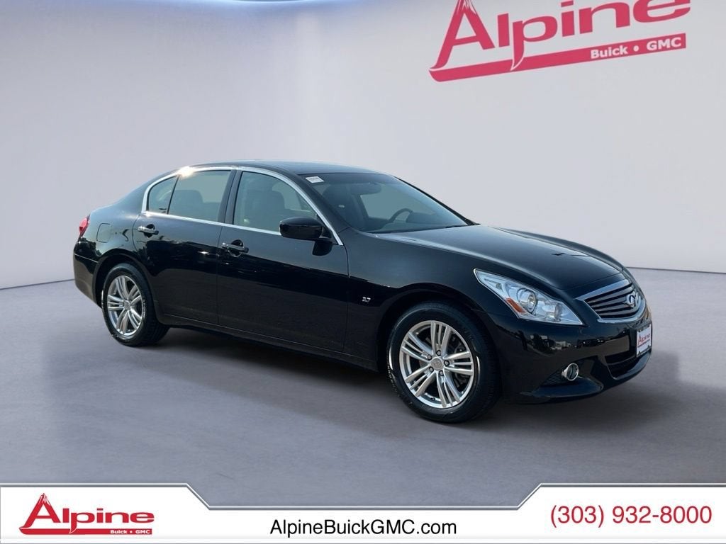 2015 INFINITI Q40 4dr Sdn AWD