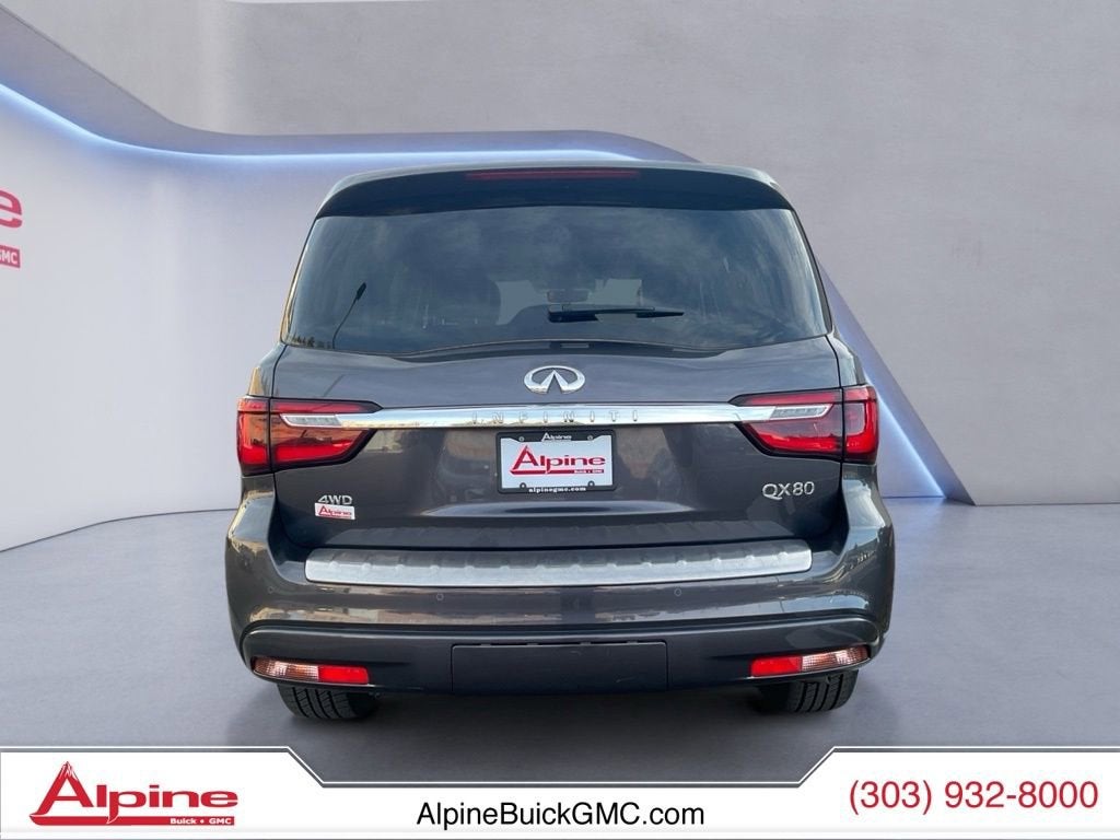 2024 INFINITI QX80 LUXE