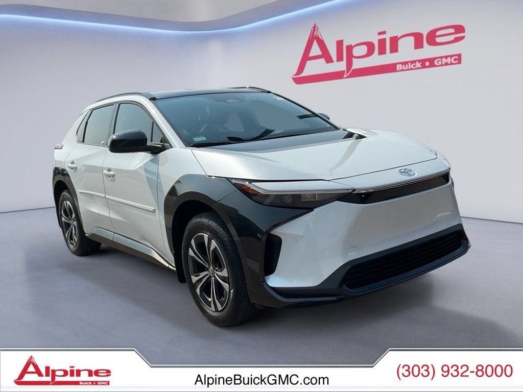 2025 Toyota bZ4X XLE