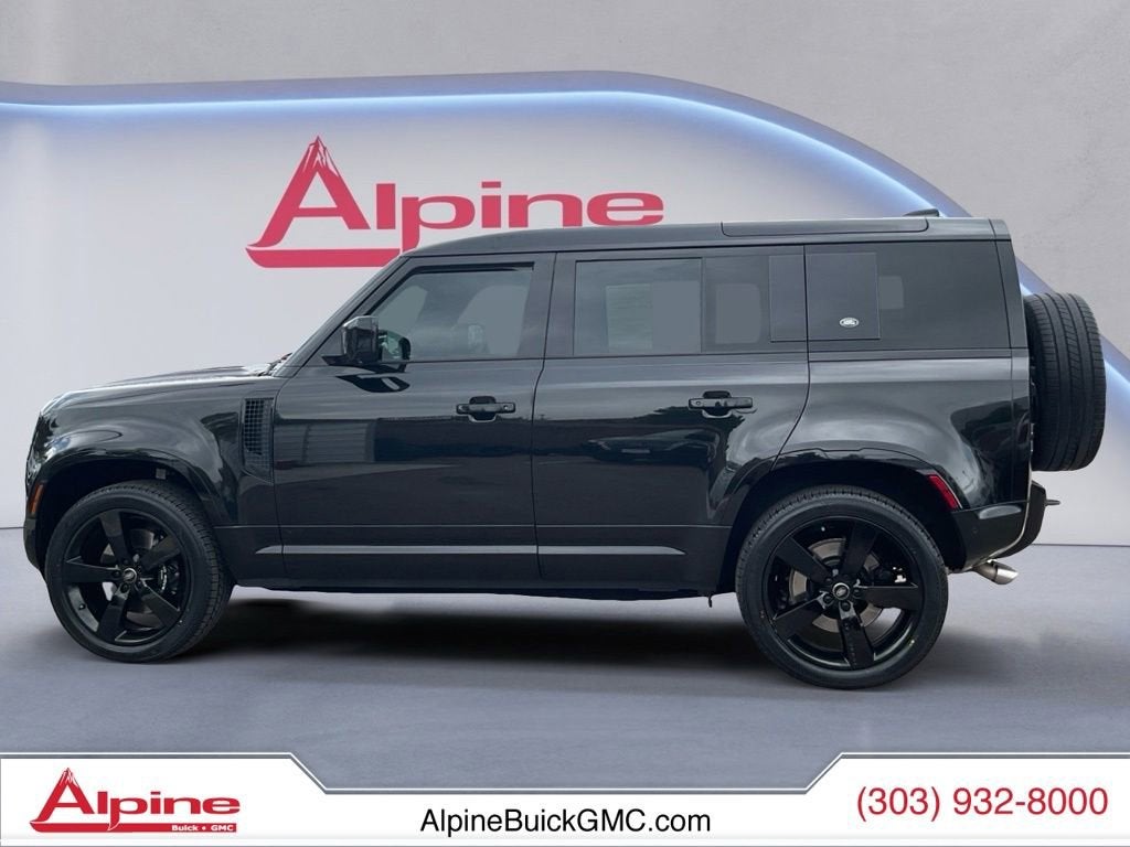 2023 Land Rover Defender 110 V8