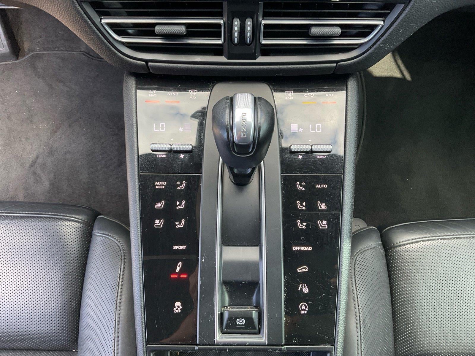 2023 Porsche Macan S