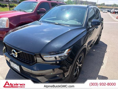 2021 Volvo XC40 R-Design