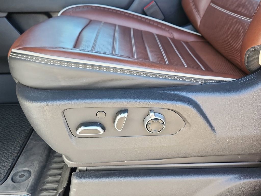 2025 GMC Sierra 3500 HD Denali Ultimate