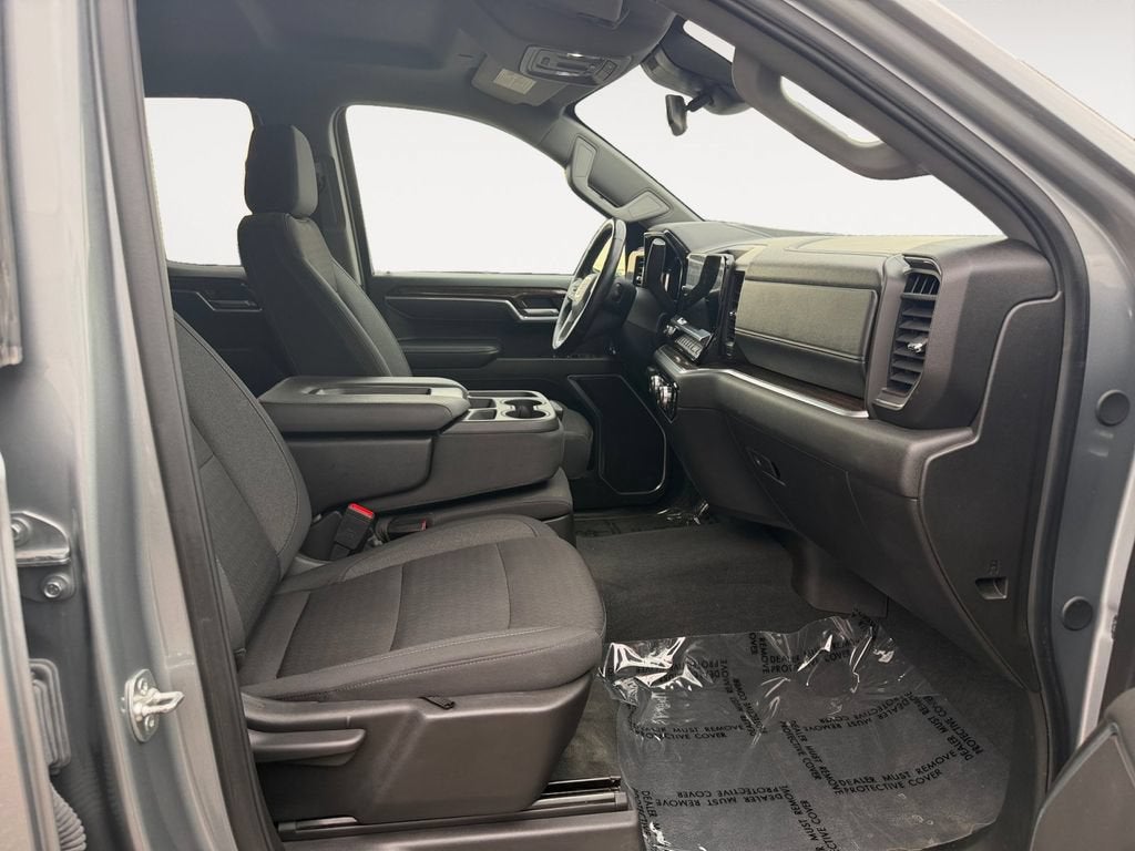 2025 GMC Sierra 1500 SLE