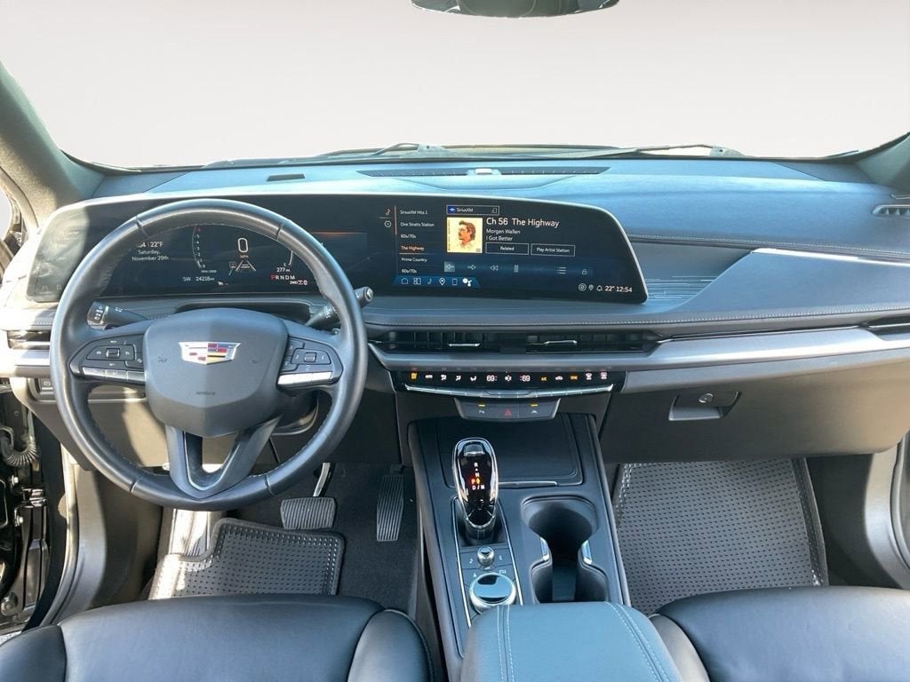 2024 Cadillac XT4 Premium Luxury