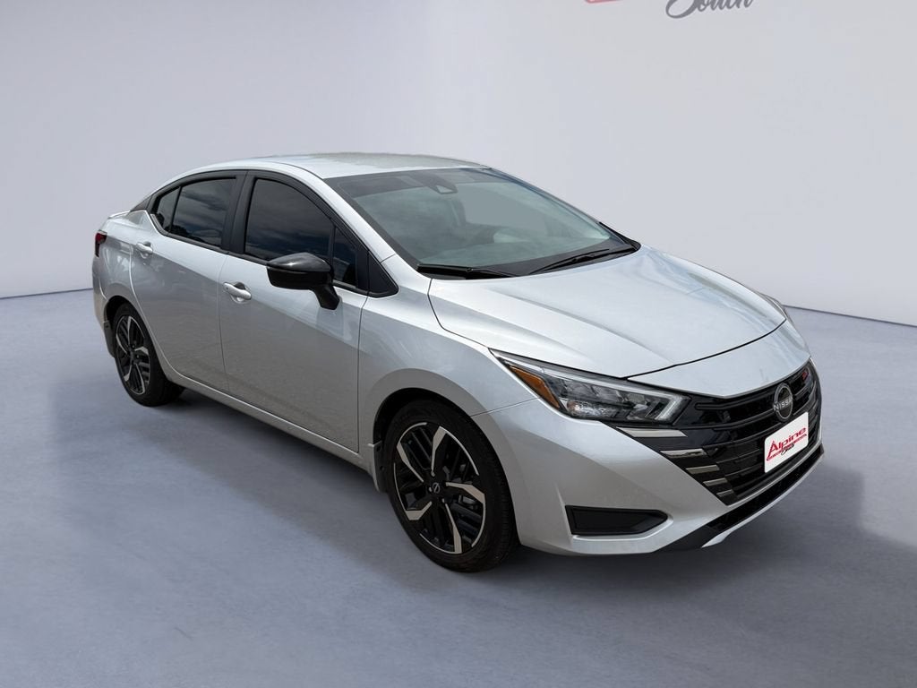 2025 Nissan Versa SR