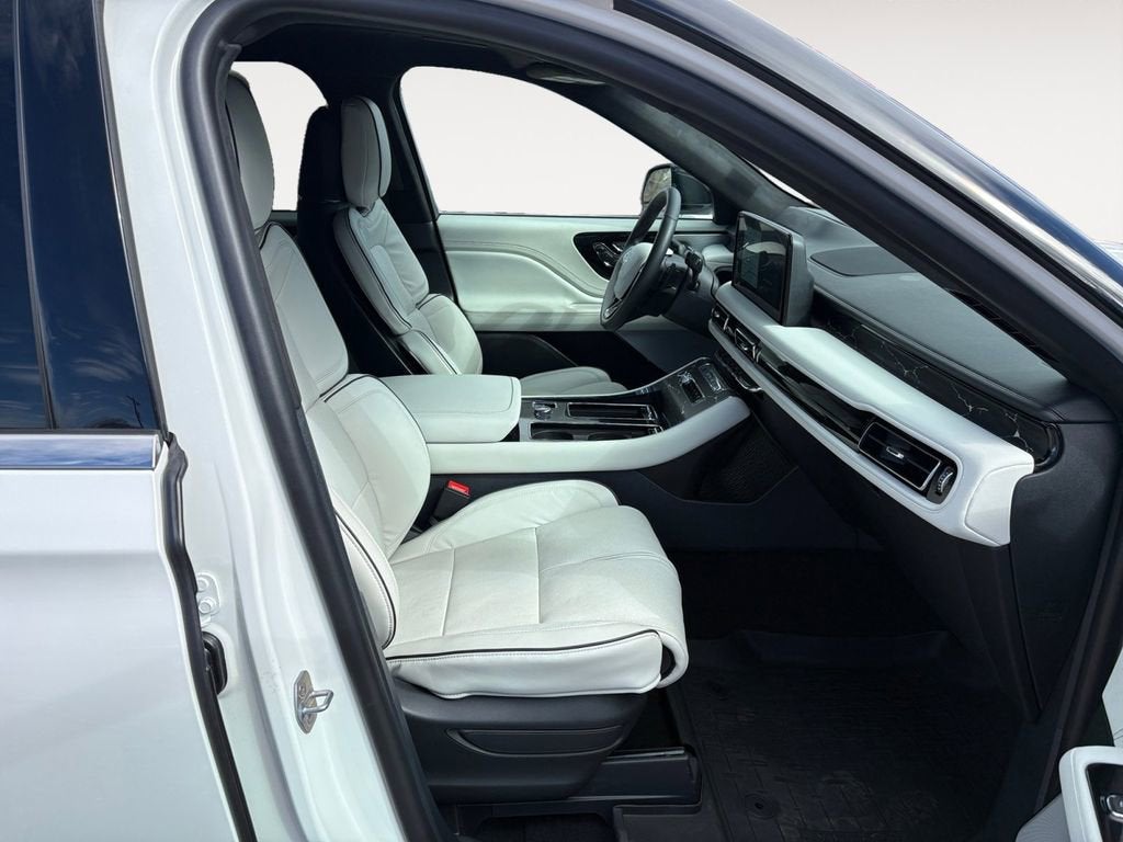 2025 Lincoln Aviator Black Label