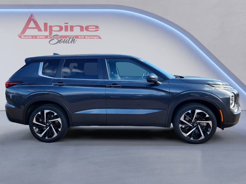 2024 Mitsubishi Outlander SE