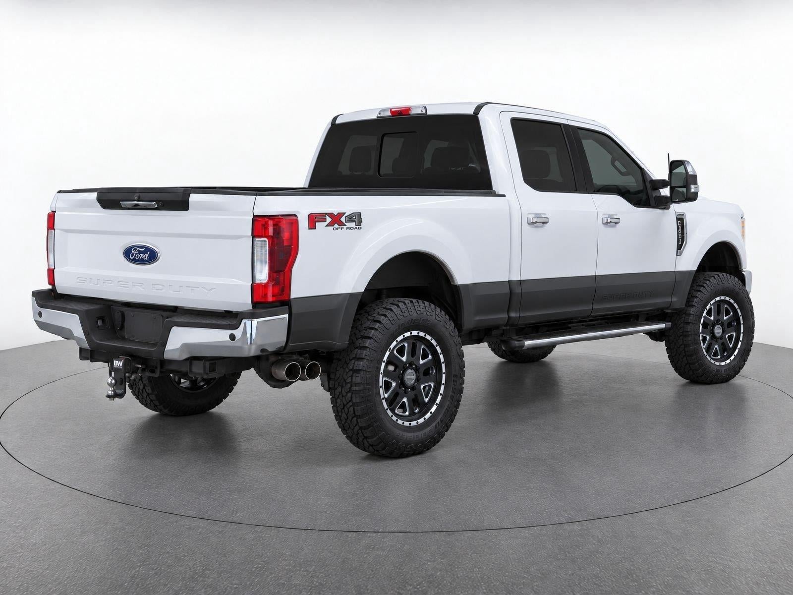 2017 Ford Super Duty F-350 Lariat