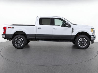2017 Ford Super Duty F-350 Lariat