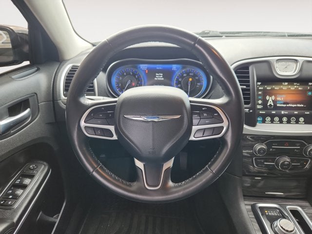 2022 Chrysler 300 Touring