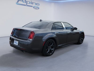 2022 Chrysler 300 Touring