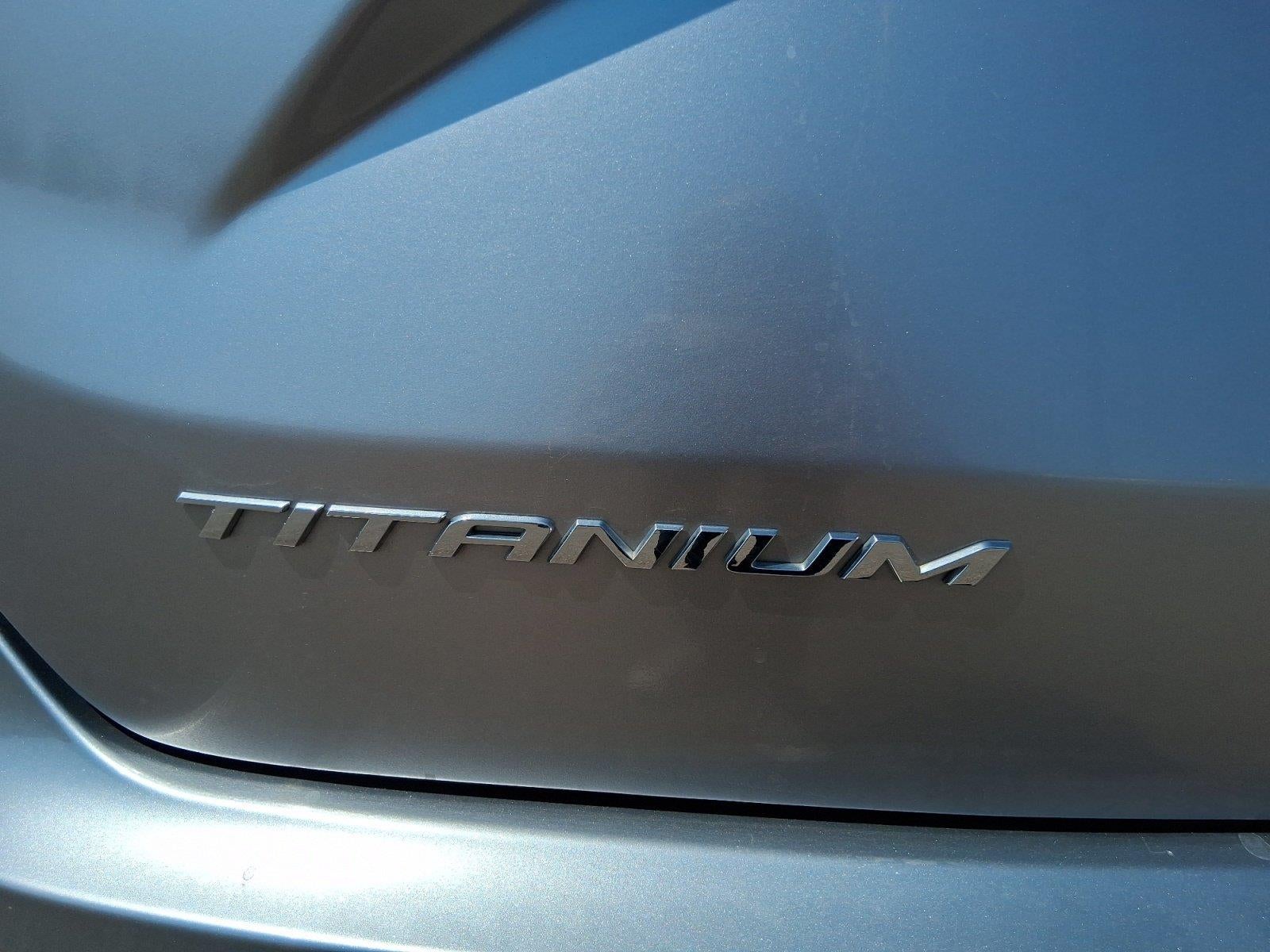 2022 Ford Edge Titanium