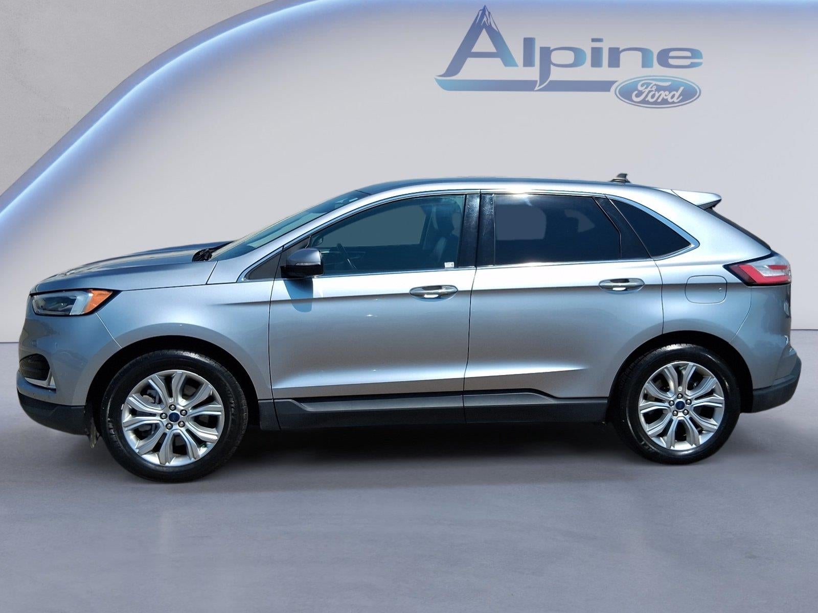 2022 Ford Edge Titanium