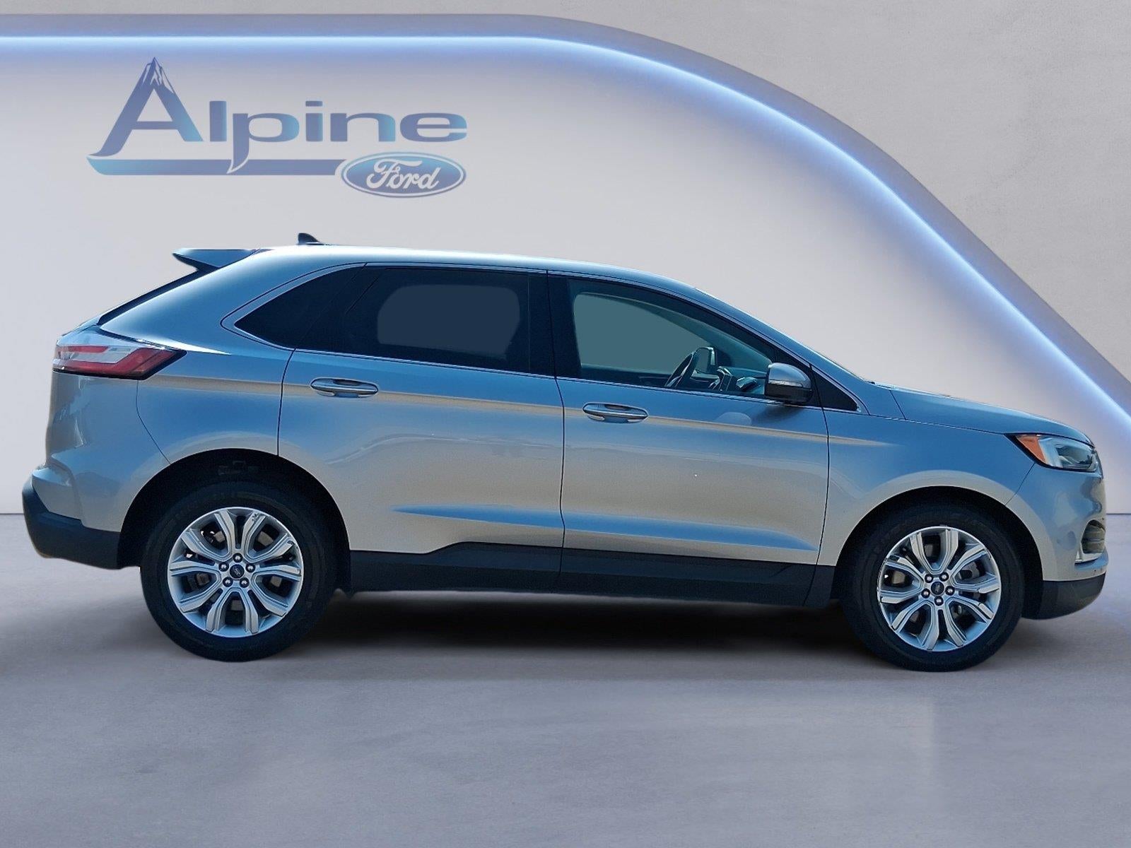 2022 Ford Edge Titanium
